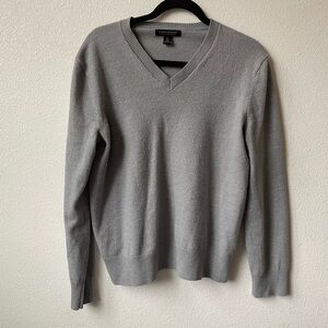 Banana Republic Men’s XL V-Neck Sweater Grey Extra Fine Merino Wool